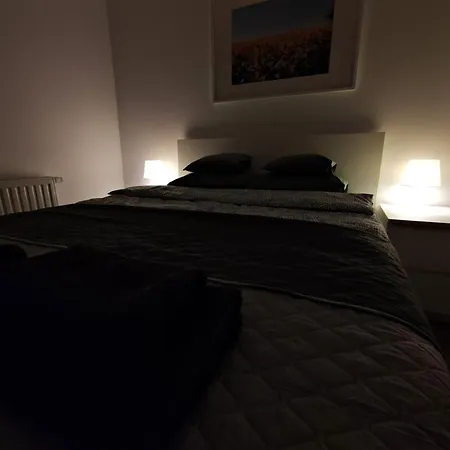 Fully Equipped, Comfortable And Modern With A Balcony, Very Close To The Center, Garage Available In The Building * Krakow